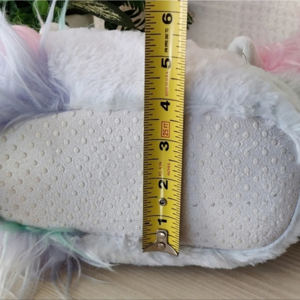 Cat&Jack Child Unicorn Slippers Size Medium 13-1